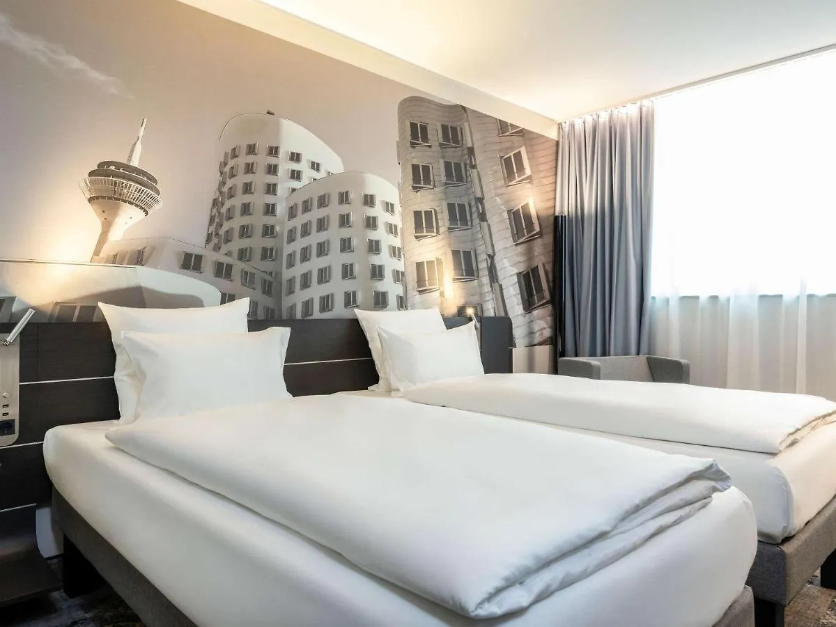 Novotel Duesseldorf Airport Hotel